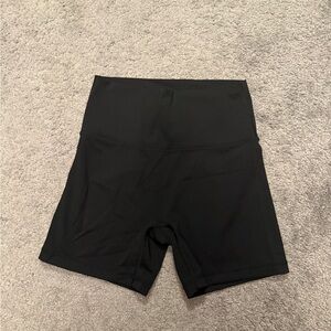 Aerie Offline 5” Black Biker Shorts (size M)